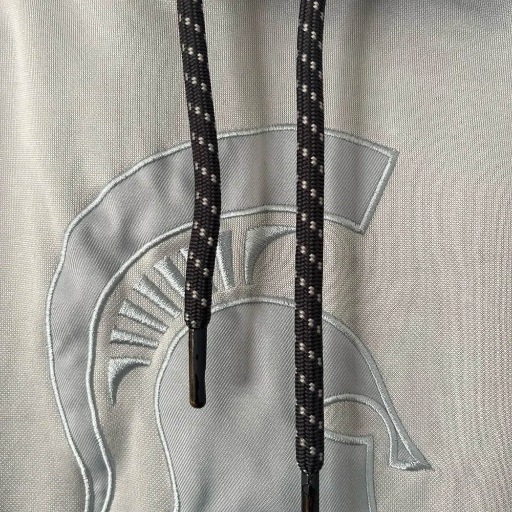 Colosseum Light Gray Michigan State Hoodie